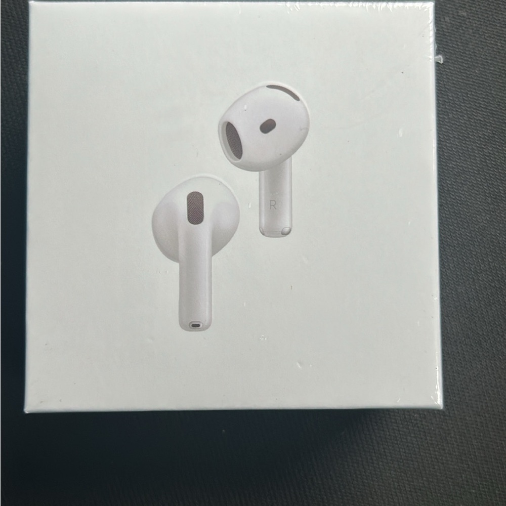 Apple White Wireless Earbuds with Charging Case
